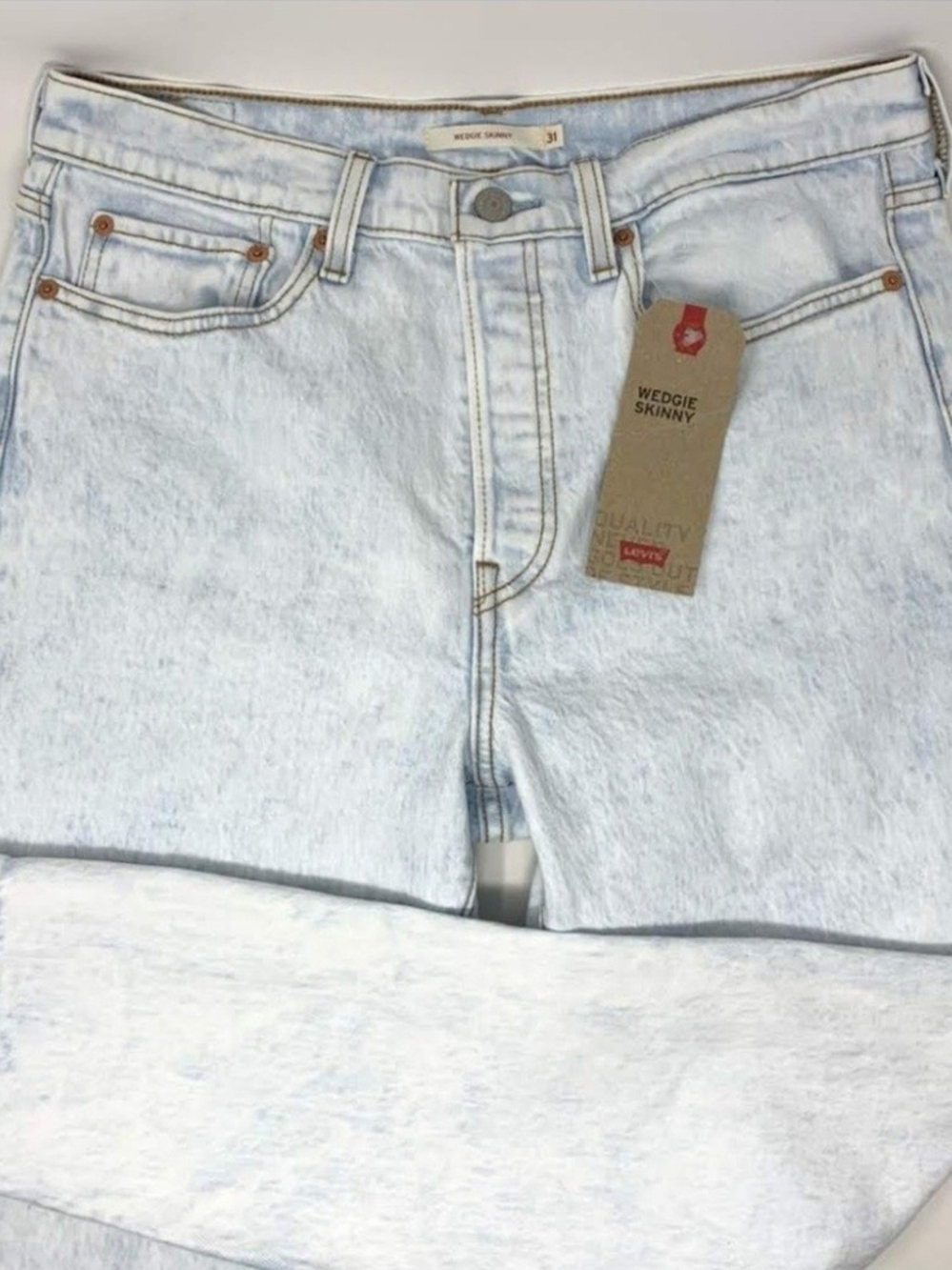 NWT Levi's Wedgie Skinny Light Acid Wash Jeans - Pale Blue Size 12